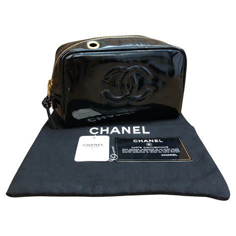 chanel cosmetici pochette|Chanel vintage clutch with chain.